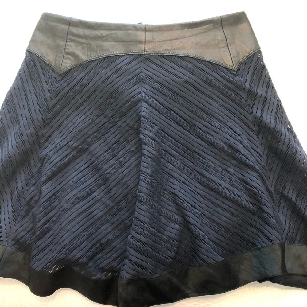 Rag & Bone Black And Navy Mini Skirt Size 2